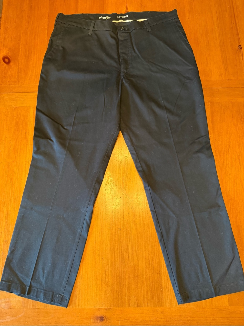 Wrangler Men's Black Relaxed Fit Pants